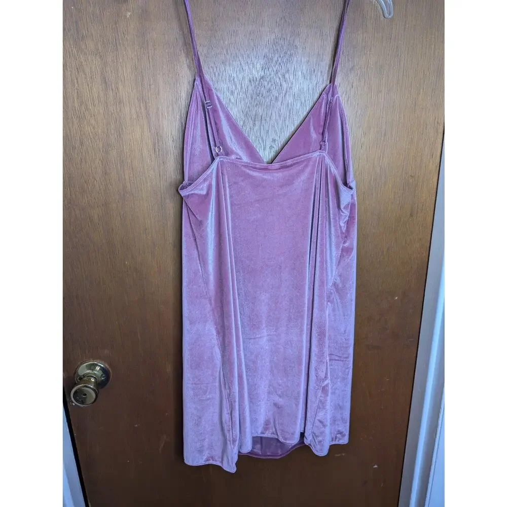 Victoria's secret velvet baby doll nightie - Picture 2 of 2